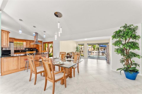 Купить виллу или дом в Форт-Лодердейл, Флорида 3 спальни, 141.3м2, № 1954978 - фото 7