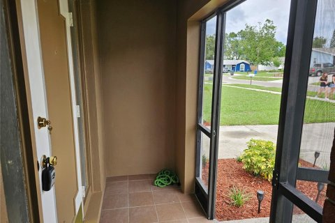 House in Valrico, Florida 3 bedrooms, 102.1 sq.m. № 1767883 - photo 4