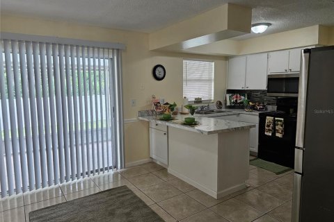 House in Valrico, Florida 3 bedrooms, 102.1 sq.m. № 1767883 - photo 9