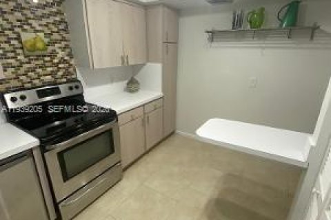 Condominio en venta en West Palm Beach, Florida, 2 dormitorios, 112.04 m2 № 1996821 - foto 8