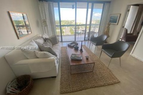 Condominio en venta en West Palm Beach, Florida, 2 dormitorios, 112.04 m2 № 1996821 - foto 2