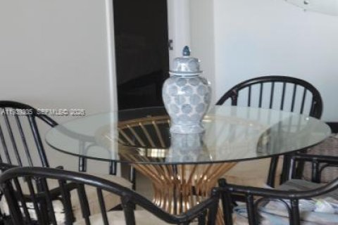 Condominio en venta en West Palm Beach, Florida, 2 dormitorios, 112.04 m2 № 1996821 - foto 4