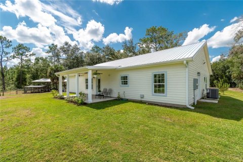 Casa en venta en Fort MC Coy, Florida, 4 dormitorios, 227.61 m2 № 2098046 - foto 3