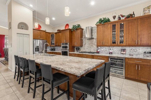 House in Stuart, Florida 4 bedrooms, 219.44 sq.m. № 2188909 - photo 11