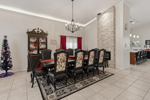 House in Stuart, Florida 4 bedrooms, 219.44 sq.m. № 2188909 - photo 22