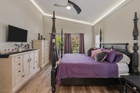 House in Stuart, Florida 4 bedrooms, 219.44 sq.m. № 2188909 - photo 23