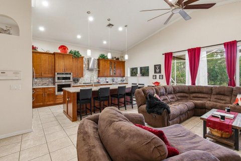 House in Stuart, Florida 4 bedrooms, 219.44 sq.m. № 2188909 - photo 16