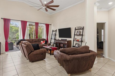House in Stuart, Florida 4 bedrooms, 219.44 sq.m. № 2188909 - photo 20