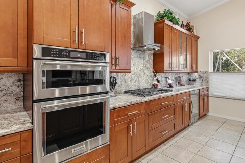 House in Stuart, Florida 4 bedrooms, 219.44 sq.m. № 2188909 - photo 14