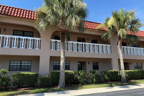 Condominio en alquiler en Belleair, Florida, 2 dormitorios, 106.47 m2 № 1800482 - foto 1