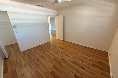 Condominio en alquiler en Belleair, Florida, 2 dormitorios, 106.47 m2 № 1800482 - foto 17