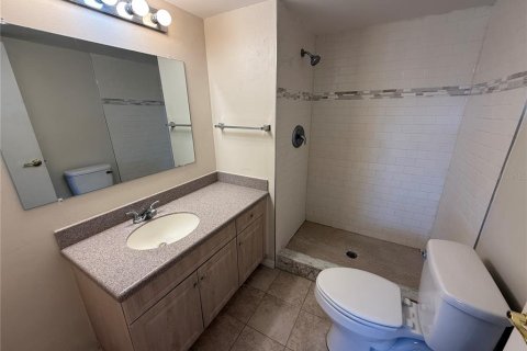 Condominio en alquiler en Belleair, Florida, 2 dormitorios, 106.47 m2 № 1800482 - foto 14