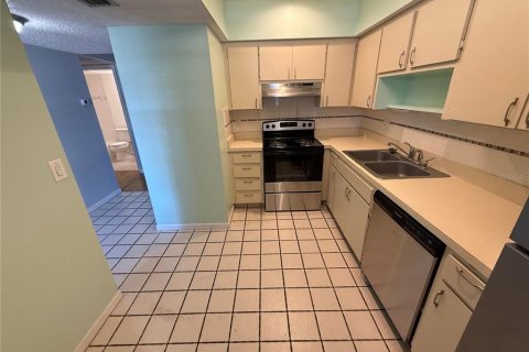 Condominio en alquiler en Belleair, Florida, 2 dormitorios, 106.47 m2 № 1800482 - foto 9