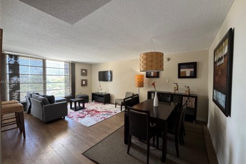Copropriété à louer à Miami, Floride: 1 chambre, 77.48 m2 № 1633150 - photo 3