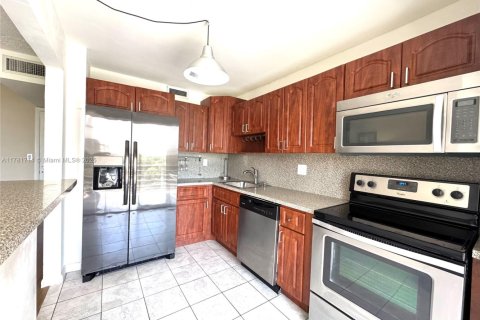 Copropriété à louer à Miami, Floride: 1 chambre, 77.48 m2 № 1633150 - photo 19