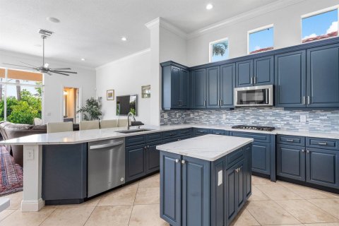 House in Lake Worth, Florida 6 bedrooms, 405.33 sq.m. № 2185247 - photo 21