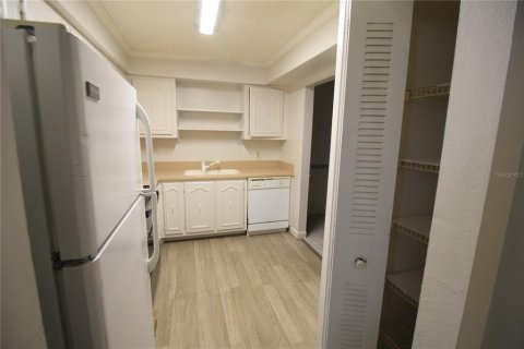 Condominio en alquiler en Altamonte Springs, Florida, 2 dormitorios, 116.31 m2 № 1831801 - foto 6