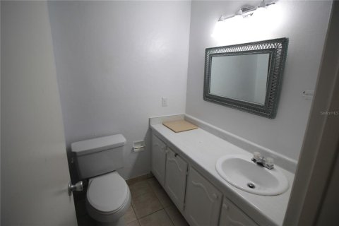 Condo in Altamonte Springs, Florida, 2 bedrooms  № 1831801 - photo 19