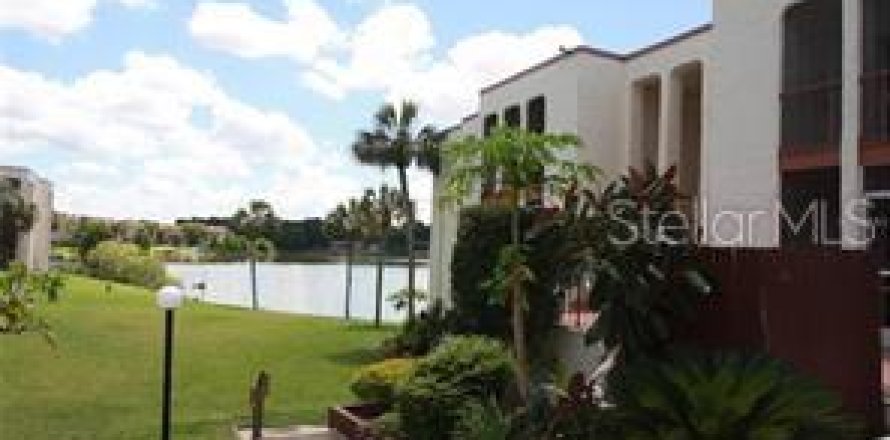 Condominio en Altamonte Springs, Florida, 2 dormitorios № 1831801