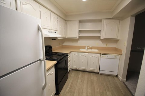 Condominio en alquiler en Altamonte Springs, Florida, 2 dormitorios, 116.31 m2 № 1831801 - foto 5