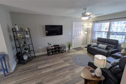 Condominio en venta en Port Charlotte, Florida, 2 dormitorios, 96.53 m2 № 1656855 - foto 11