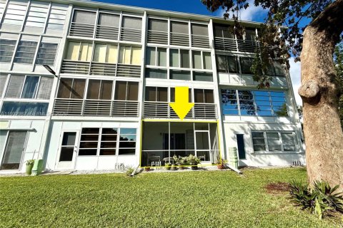 Copropriété à vendre à Deerfield Beach, Floride: 1 chambre, 56.02 m2 № 1998182 - photo 9
