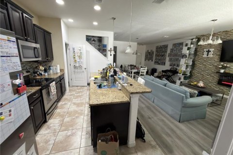 Townhouse in Winter Garden, Florida 4 bedrooms, 197.97 sq.m. № 2099053 - photo 7