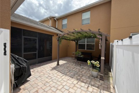 Townhouse in Winter Garden, Florida 4 bedrooms, 197.97 sq.m. № 2099053 - photo 5