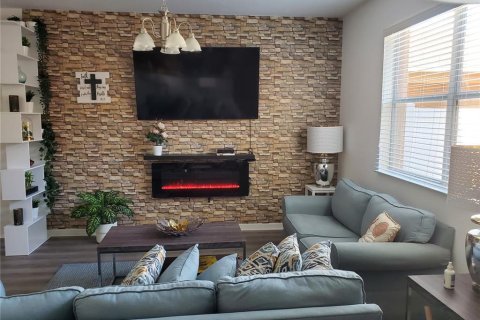 Townhouse in Winter Garden, Florida 4 bedrooms, 197.97 sq.m. № 2099053 - photo 9