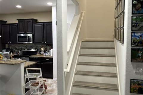 Townhouse in Winter Garden, Florida 4 bedrooms, 197.97 sq.m. № 2099053 - photo 17