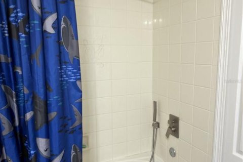 Townhouse in Winter Garden, Florida 4 bedrooms, 197.97 sq.m. № 2099053 - photo 22