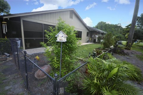 House in New Smyrna Beach, Florida 3 bedrooms, 210.98 sq.m. № 1879369 - photo 18