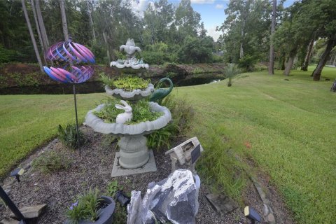 House in New Smyrna Beach, Florida 3 bedrooms, 210.98 sq.m. № 1879369 - photo 17