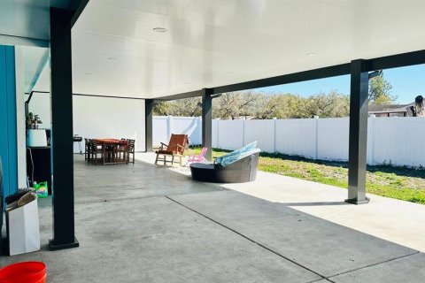 Villa ou maison à louer à Tampa, Floride: 3 chambres, 142.79 m2 № 2408199 - photo 16