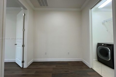 Touwnhouse à vendre à Sunrise, Floride: 4 chambres, 176.05 m2 № 2046325 - photo 17