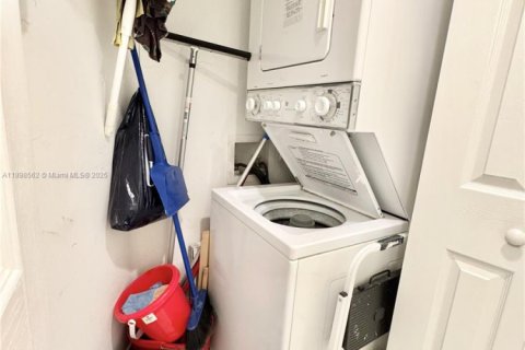 Снять в аренду кондоминиум в Авентура, Флорида 2 спальни, 102.56м2, № 1950076 - фото 15