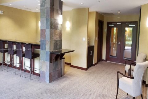 Снять в аренду кондоминиум в Авентура, Флорида 2 спальни, 102.56м2, № 1950076 - фото 28