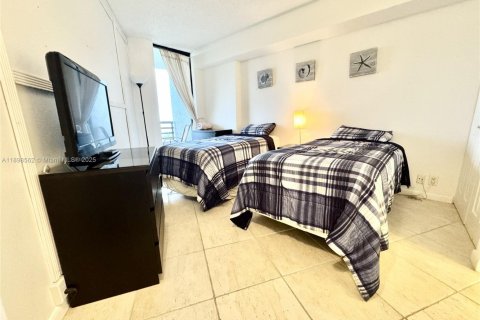 Снять в аренду кондоминиум в Авентура, Флорида 2 спальни, 102.56м2, № 1950076 - фото 12