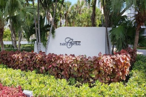 Снять в аренду кондоминиум в Авентура, Флорида 2 спальни, 102.56м2, № 1950076 - фото 24