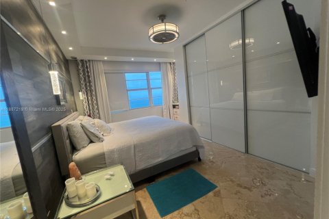 House in Miami Beach, Florida 2 bedrooms, 87.61 sq.m. № 2080233 - photo 6