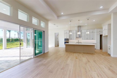 House in Apollo Beach, Florida 4 bedrooms, 278.99 sq.m. № 1578792 - photo 12