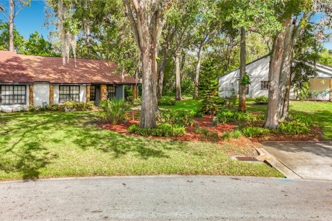 House in Spring Hill, Florida 2 bedrooms, 111.2 sq.m. № 2220599 - photo 5