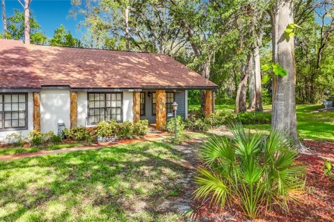 House in Spring Hill, Florida 2 bedrooms, 111.2 sq.m. № 2220599 - photo 2