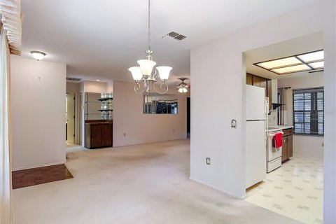 House in Spring Hill, Florida 2 bedrooms, 111.2 sq.m. № 2220599 - photo 22