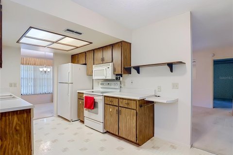 House in Spring Hill, Florida 2 bedrooms, 111.2 sq.m. № 2220599 - photo 29