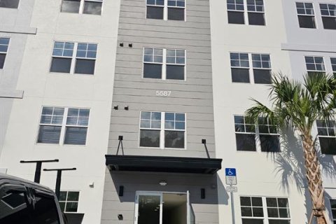 Condo à Orlando, Floride, 1 chambre  № 2115337