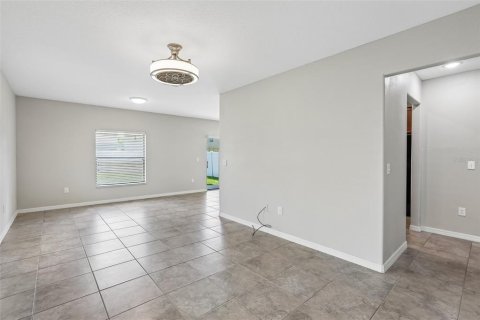 Casa en venta en Tampa, Florida, 3 dormitorios, 145.67 m2 № 2239103 - foto 4