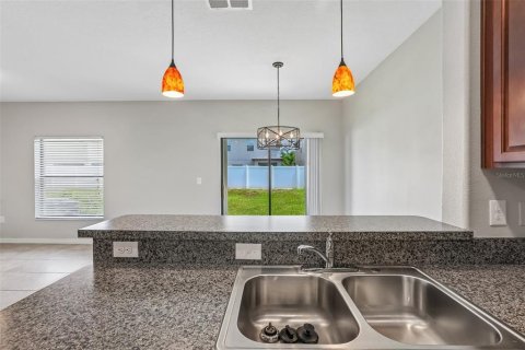 Casa en venta en Tampa, Florida, 3 dormitorios, 145.67 m2 № 2239103 - foto 11