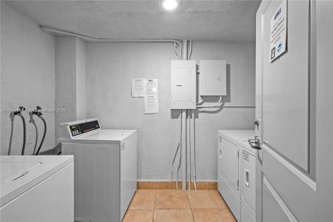 Copropriété à vendre à Miami Beach, Floride: 55.18 m2 № 1921841 - photo 15
