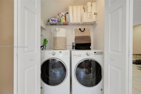 Adosado en venta en Cutler Bay, Florida, 2 dormitorios, 141.03 m2 № 2030804 - foto 22